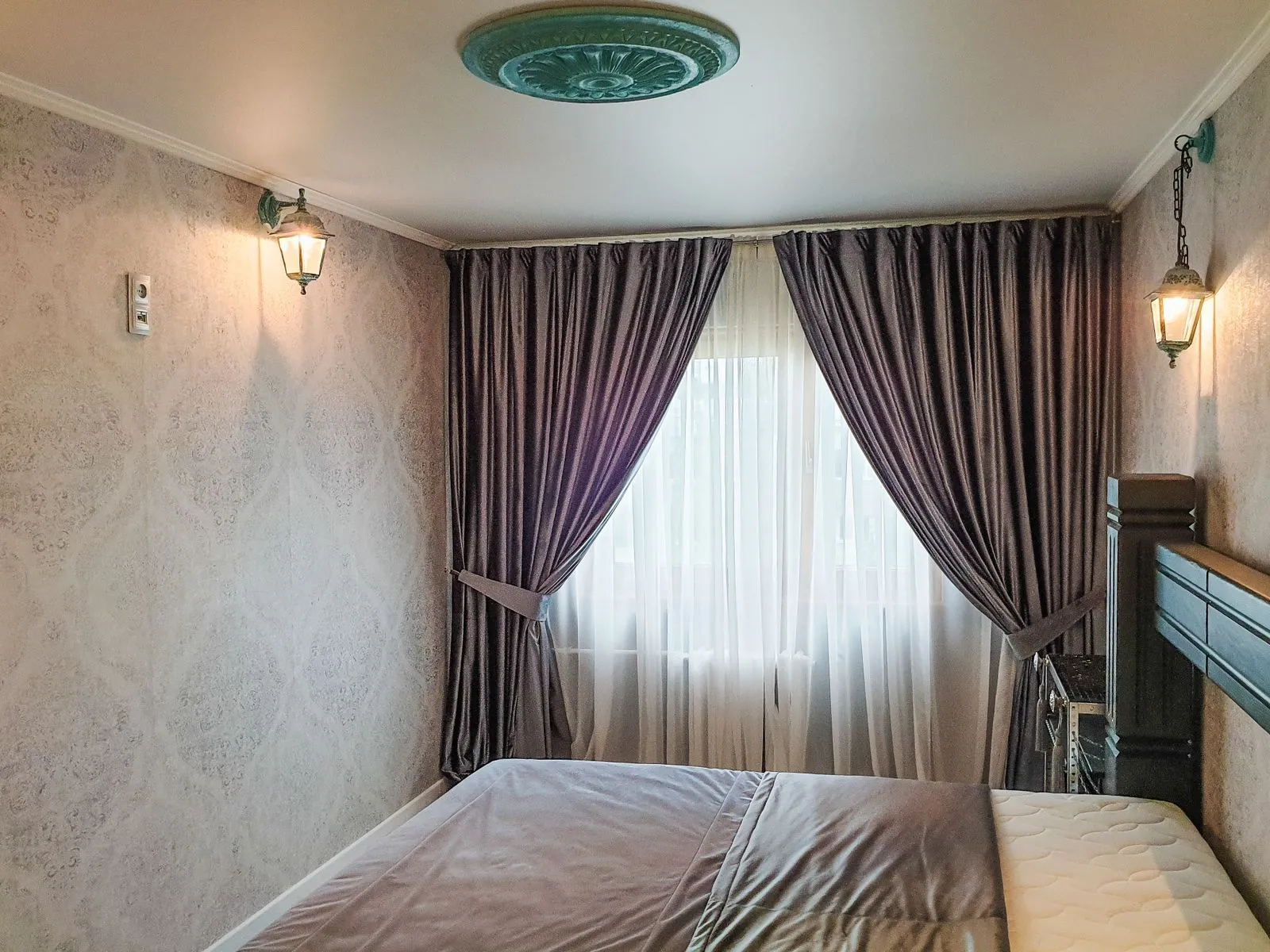 How to Prepare Curtains for Professional Cleaning